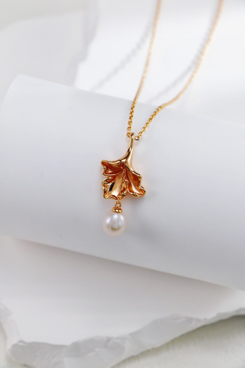 Ocean Wave Silver Vintage Gold Pearl Necklace